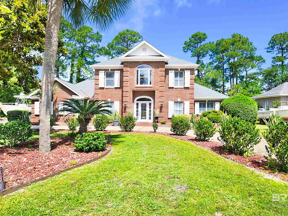 1st image of 636 Magnolia Cir