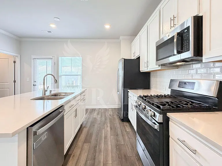 5243 Forsyth Park St — Photo 14