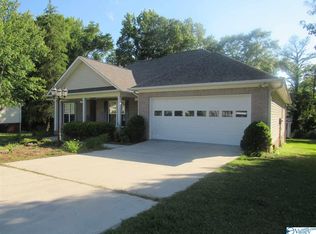 1408 Ponderosa Ave, Albertville, AL 35950