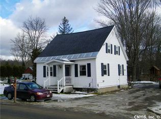 19 Wolcott St, Camden, NY 13316