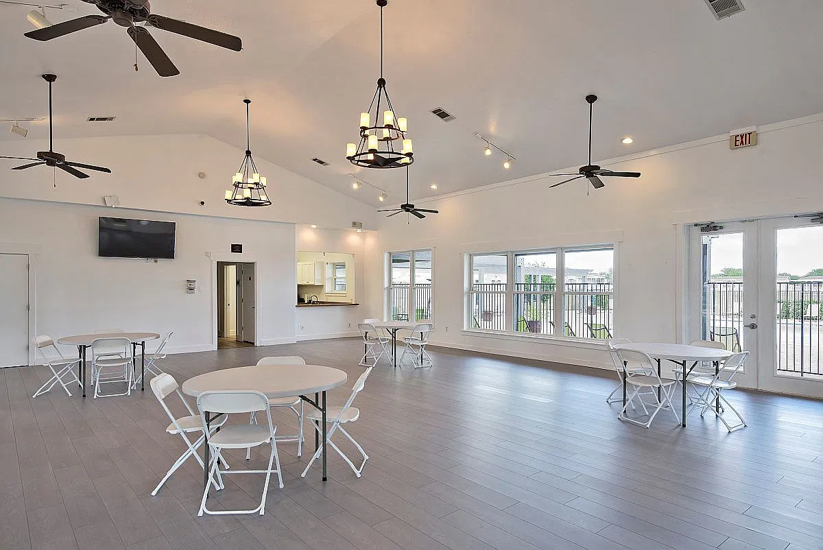 4 bed, 1680 sqft, $1,750 — Photo 2
