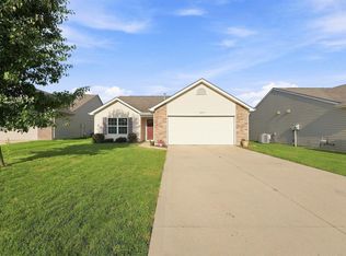 12311 Hummingbird Cv, Fort Wayne, IN 46845