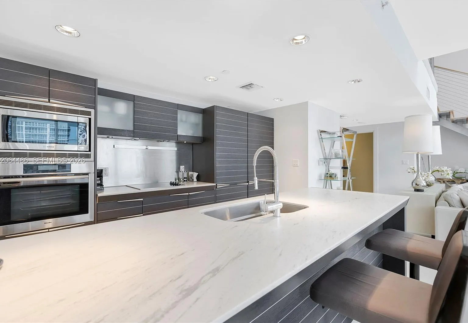 Epic West Condo — Photo 4