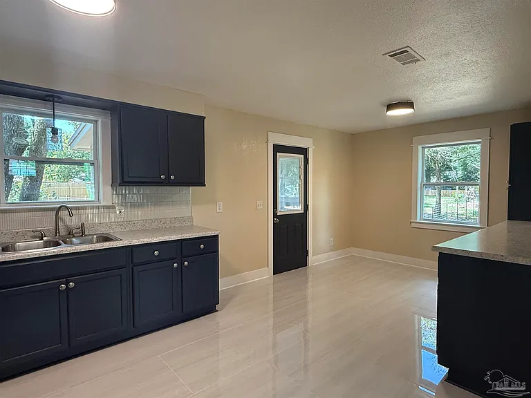 5837 Berryhill Rd — Photo 9