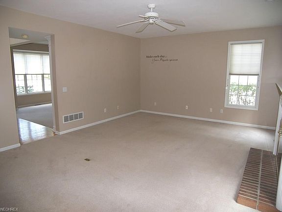 5th image of 9767 Firelands Dr