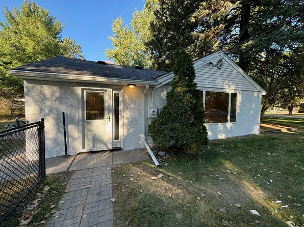 1670 Stillwater St, White Bear Township, MN 55110