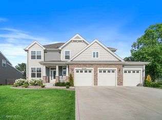 10025 Clark Pl, Crown Point, IN 46307