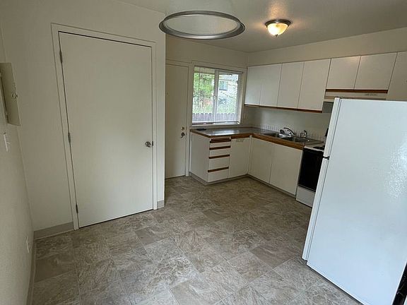 2nd image of 2721 SE 125th Ave #11375555