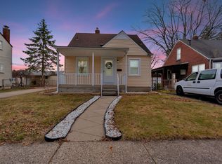 2915 Academy St, Dearborn, MI 48124