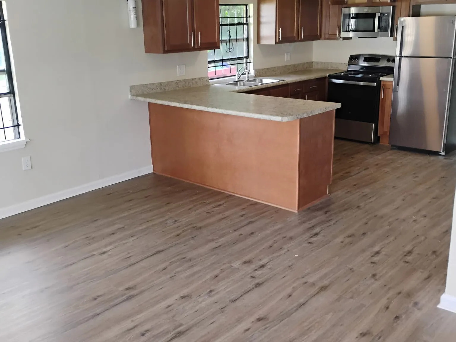 1338 Weare St - 1 — Photo 4