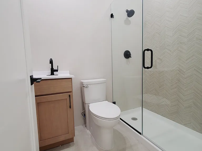 40 Lembeck Ave #105E — Photo 7