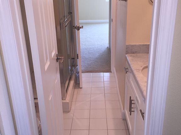 Guest Bath Room