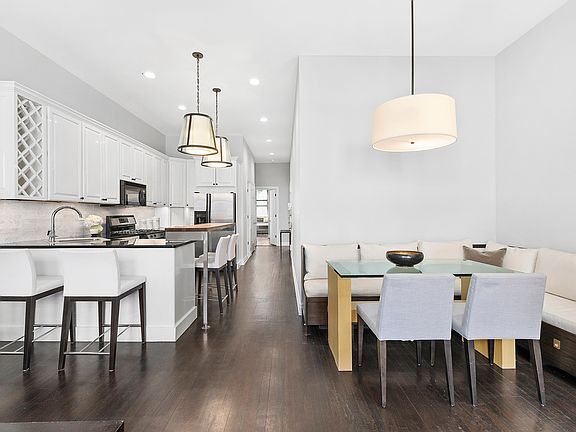 5th image of 46 W 89th St APT 3