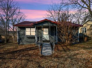 218 Cherokee St, Spavinaw, OK 74366