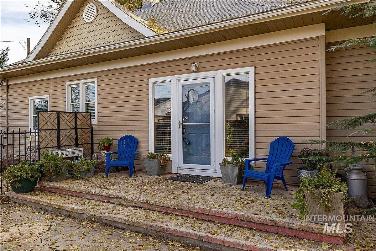 34 N Greenleaf St, Nampa, ID 83651 Zillow