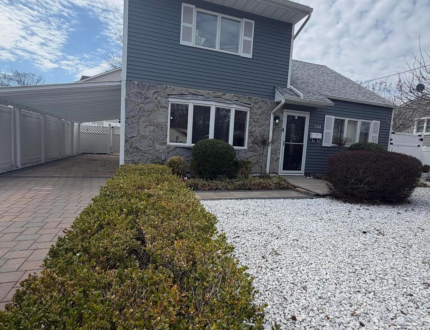 4 bed, 1497 sqft, $4,200 — Photo 1