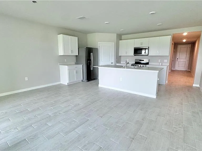 17710 Shade Tree Loop — Photo 7