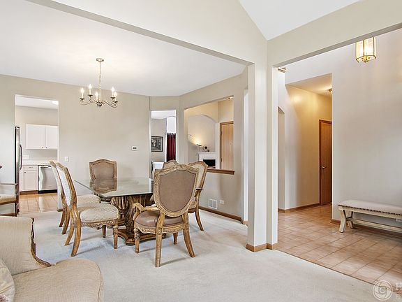 4th image of 1080 Deerwood Ct