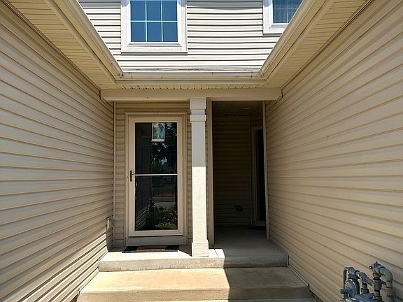 2nd image of 211 Wild Meadow Ln
