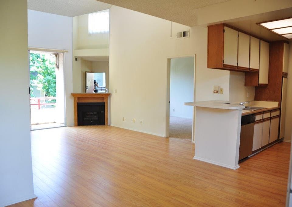 1st image of 10933 Huston St APT 116