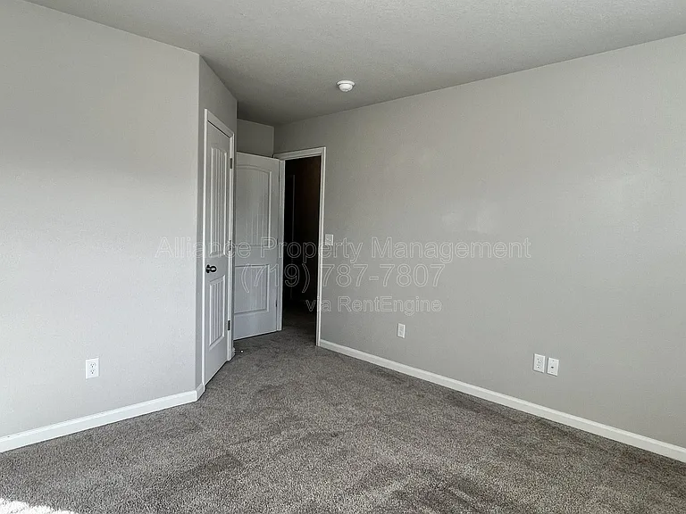 2057 Birmingham Loop — Photo 31