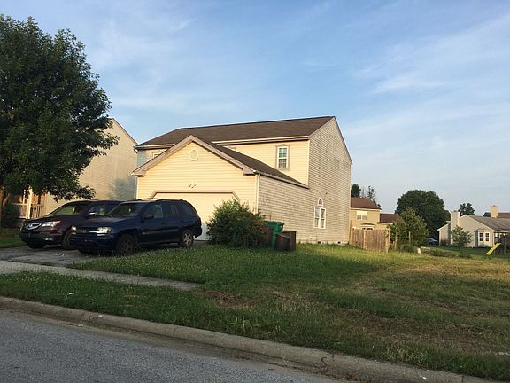 2nd image of 5247 Gobel Dr