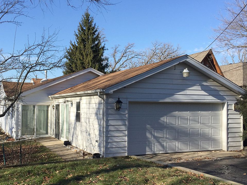 1st image of 40568 N Grand Ave