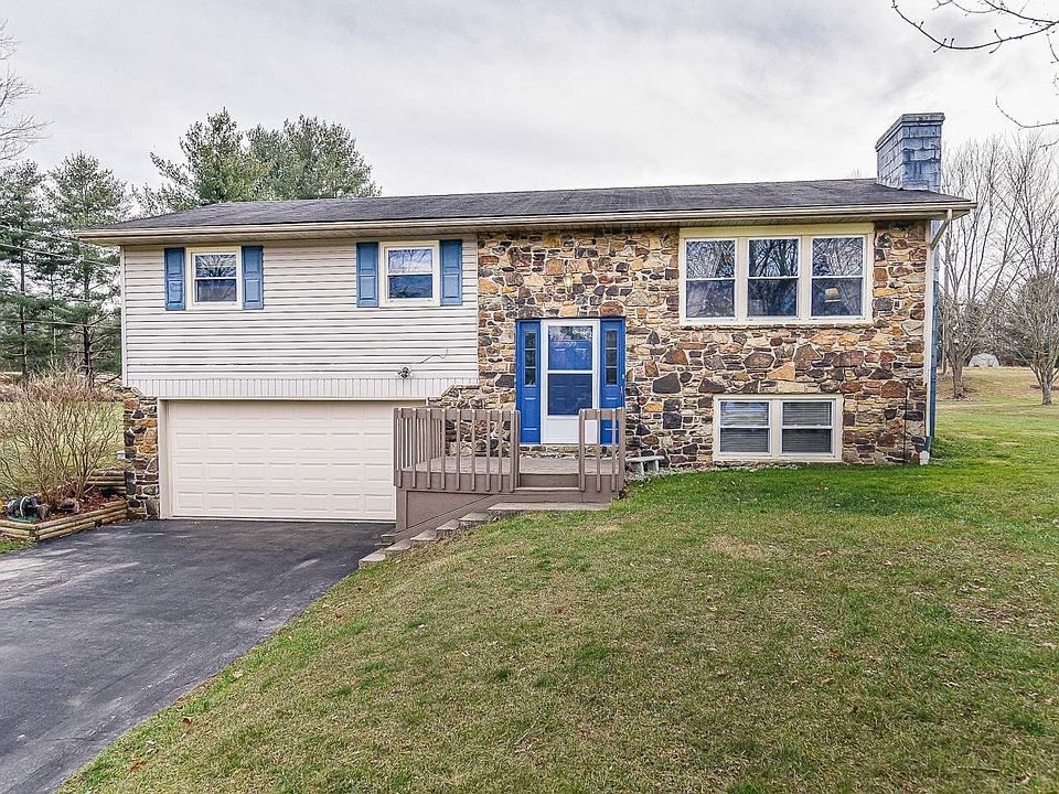 1st image of 2020 E Nixon Dr
