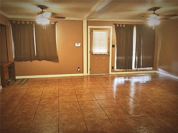 2nd image of 224 Blackburn Blvd