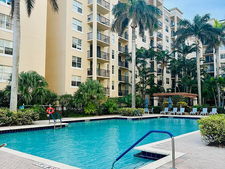 1801 N Flagler Dr #101 — Photo 23