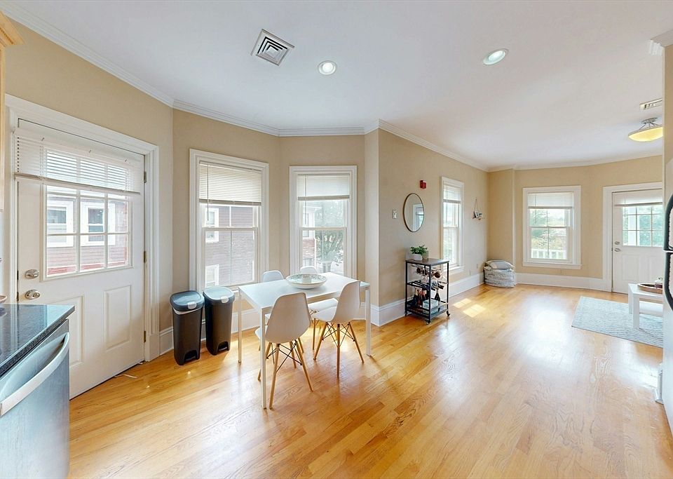 1st image of 561 Broadway APT A2