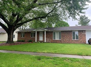 2432 Lindbergh Blvd, Springfield, IL 62704