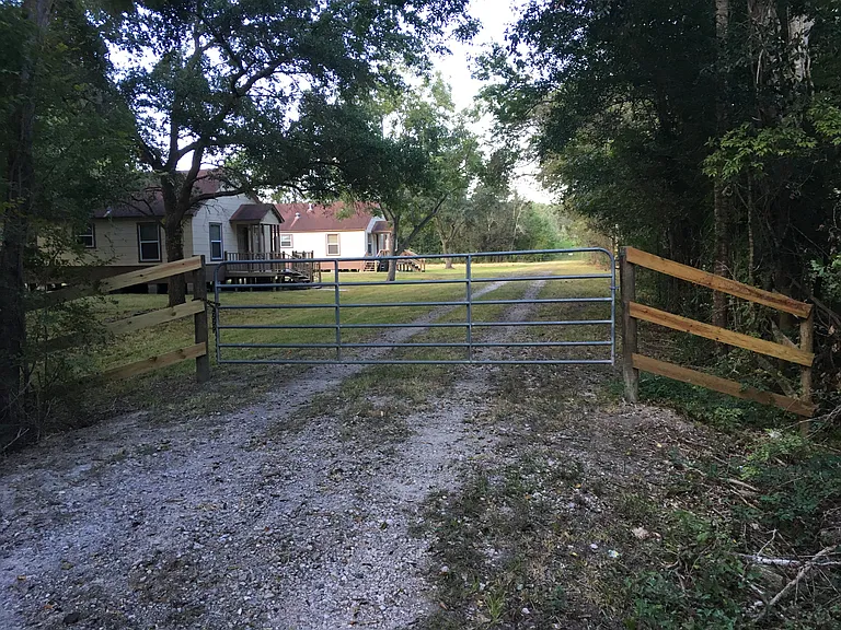521 County Road 192 — Photo 5