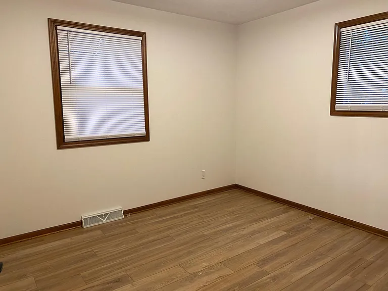 4777 Beechnut Dr — Photo 4