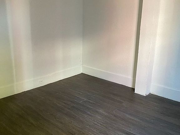 3rd image of 5155 N Catherine St #5153