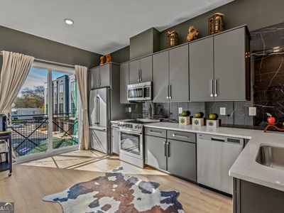 2199 Lenox Rd NE #13, Atlanta, GA, 30324