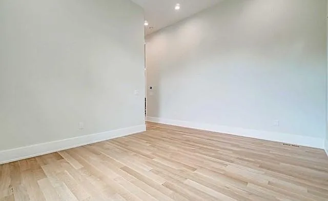 612 Sylvan Pl W — Photo 17