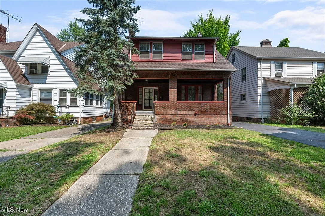 3809 Woodridge Rd photo 1