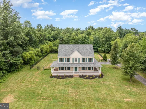 85 Saint Johns Rd W, Littlestown, PA 17340