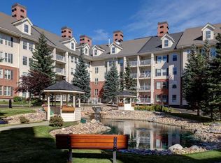 151 SW Country Village Rd NE #2452, Calgary, AB T3K5X5
