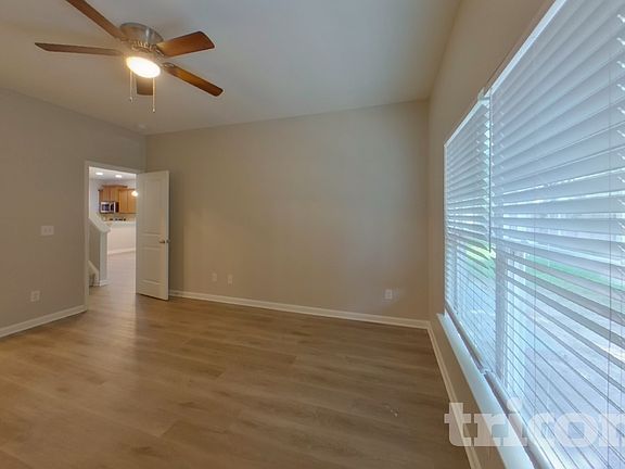 5th image of 137 Misty Dew Ln