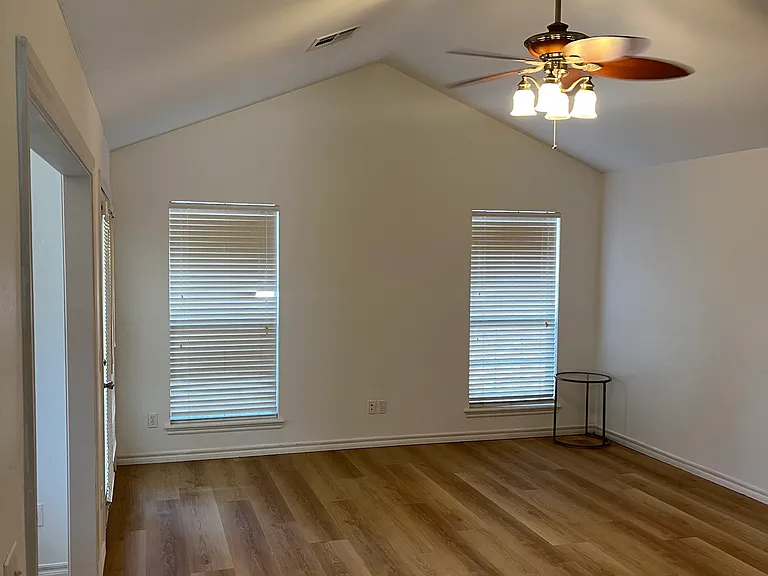 1808 Eastern Ave — Photo 3