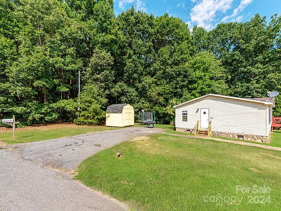 4th image of 2353 Sweet Pea Ln