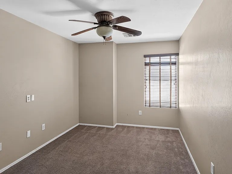 3032 W Cavalry Dr — Photo 13