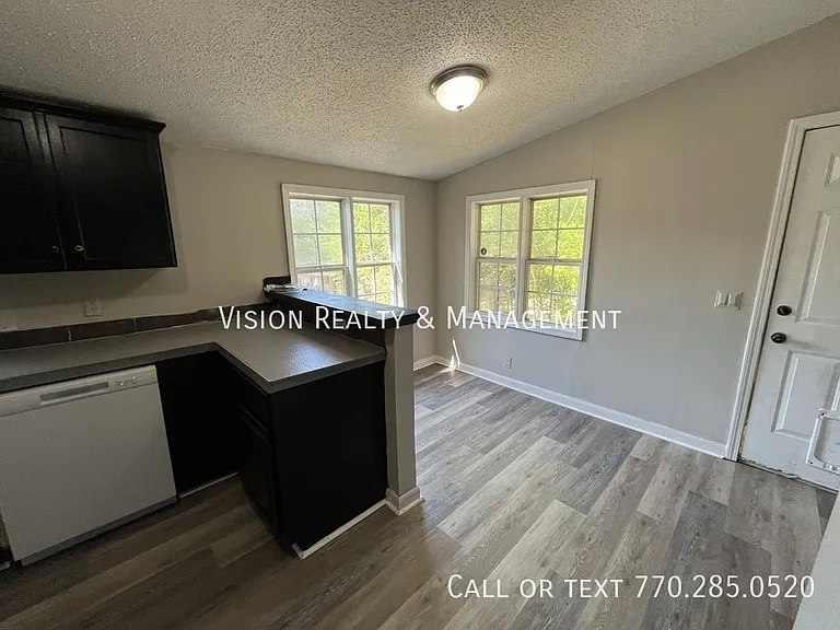 137 Park West Ct — Photo 36