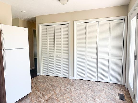 4th image of 1303 Eastside Ln