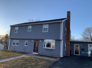 9 Erlin Rd, Chelmsford, MA 01824