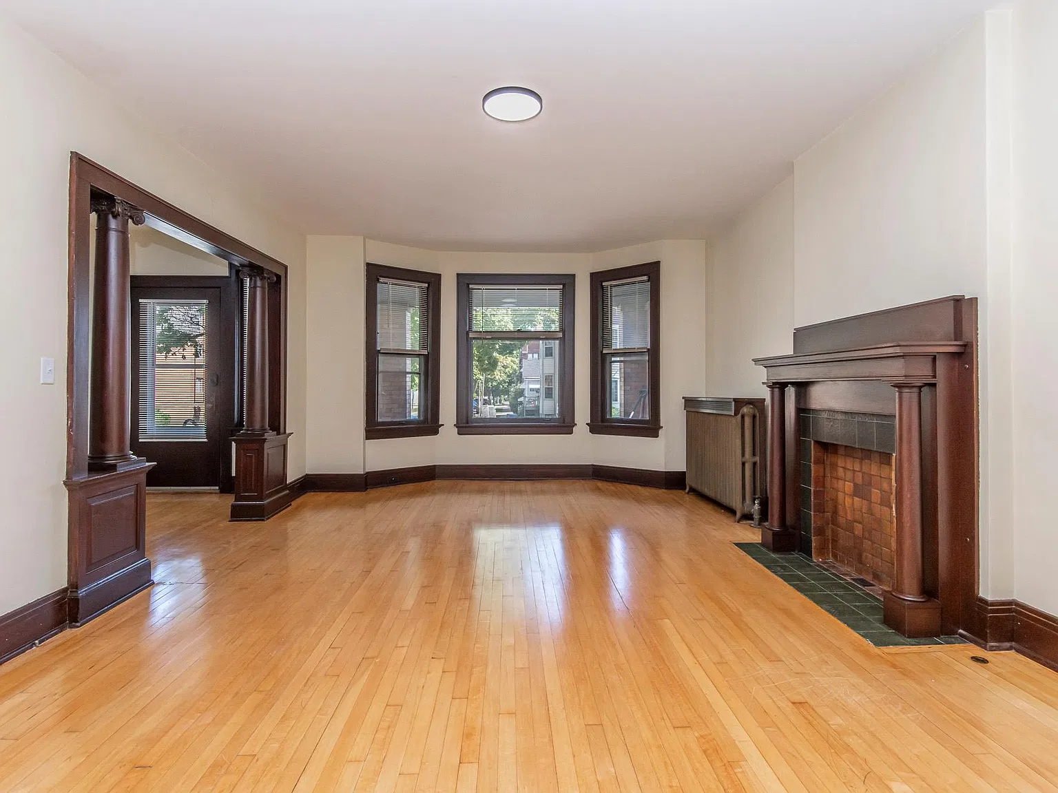 3 bed, 1300 sqft, $1,795 — Photo 4