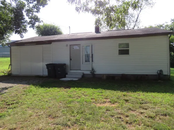 14 Oak St, Sparta, TN 38583