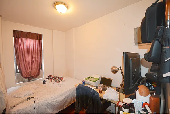 Rented by Mdrn Residential | media 13